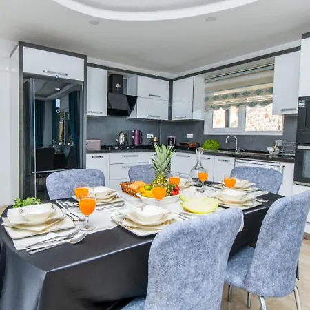 Villa Strong 4* Kas